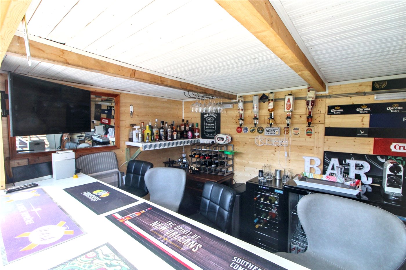 Garden Bar